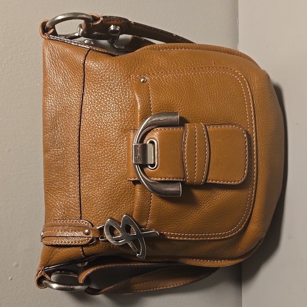 B. Makowsky Leather Shoulder Bag in Caramel Brown